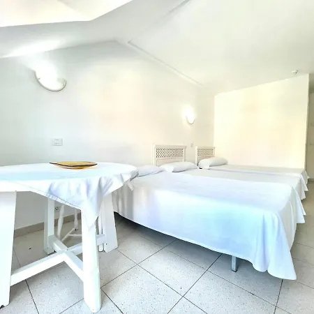 Estudio Con Wifi, Ac Y Bonita Piscina En Puerto De La Cruz